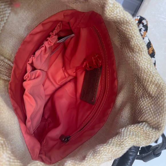 Vélez bucket purse - Picture 4 of 4